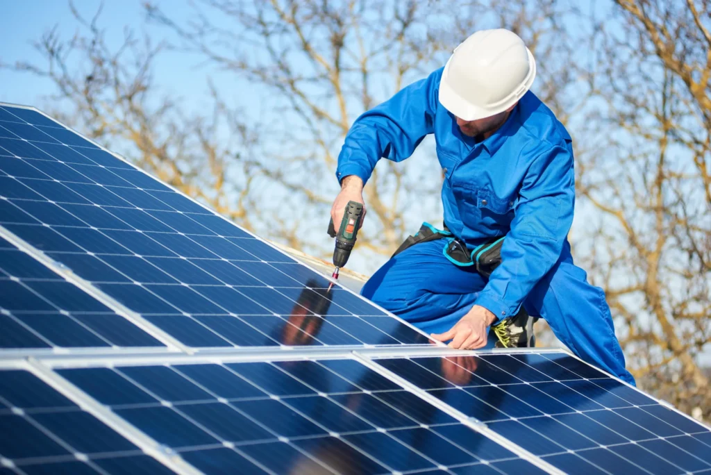 Bendigo: Expert cleaning of solar panels for maximum power.