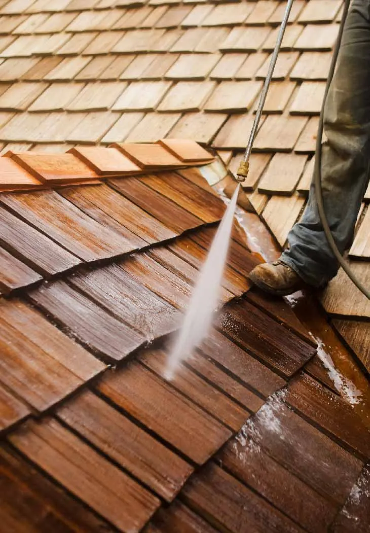 Bendigo's top pressure washing for sparkling clean roofs, walls, and driveways.